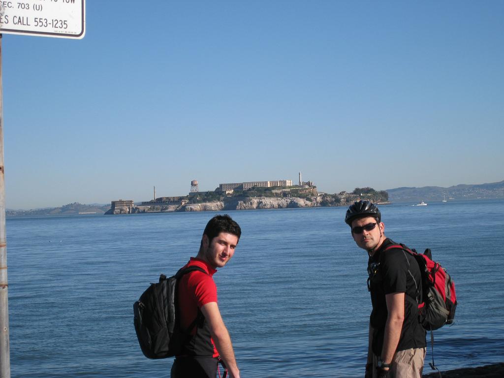 IMG_1902 Dincer and Ergin against Alcatraz